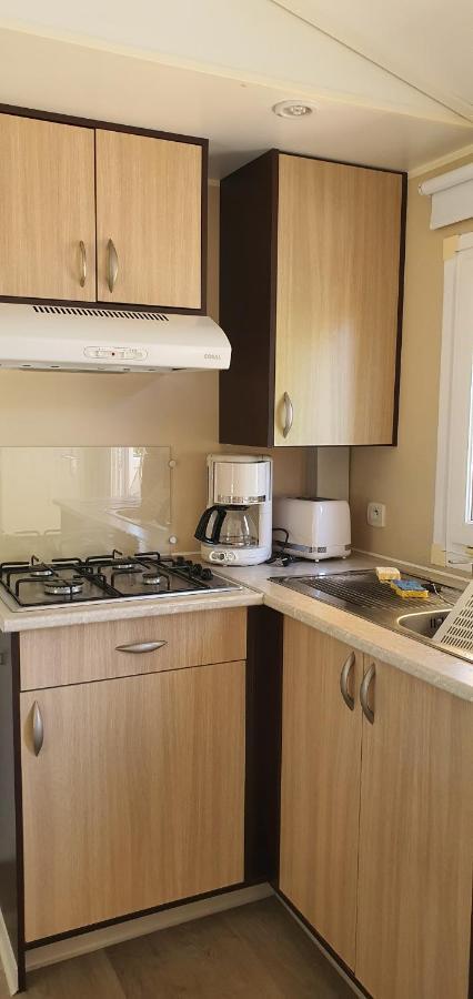 Mobil Home Climatise 6 Personnes La Roque-d'Antheron Eksteriør billede