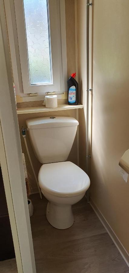 Mobil Home Climatise 6 Personnes La Roque-d'Antheron Eksteriør billede